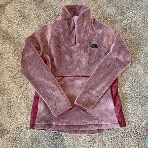 The North Face Quarter Zip Pullover